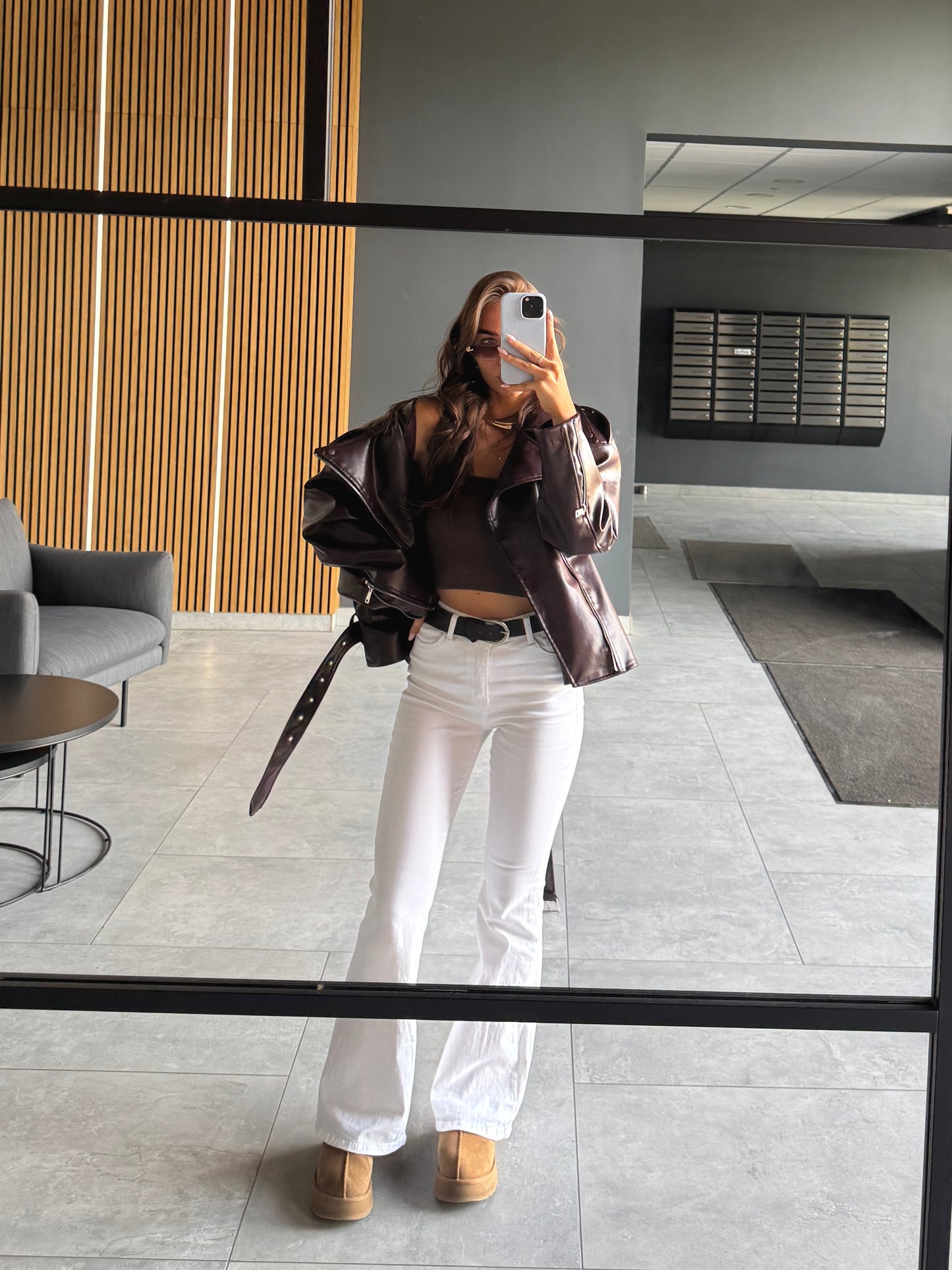 WHITE JEANS “Flare”