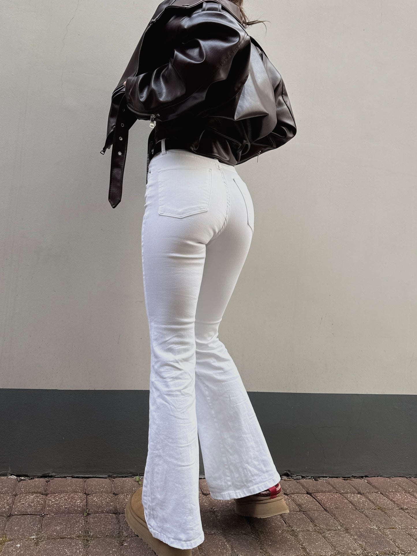 WHITE JEANS “Flare”