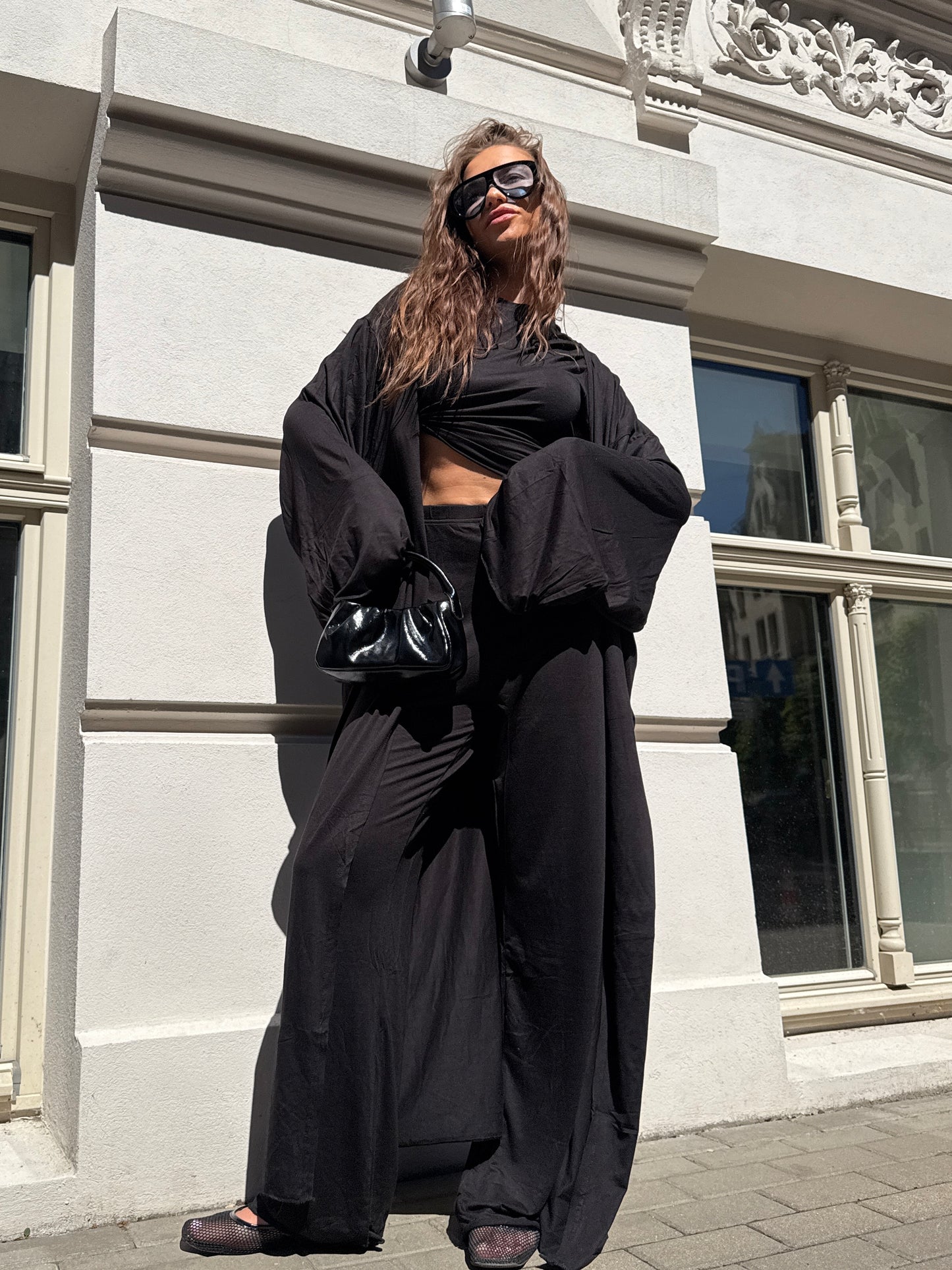 Set “The Riviera” in black