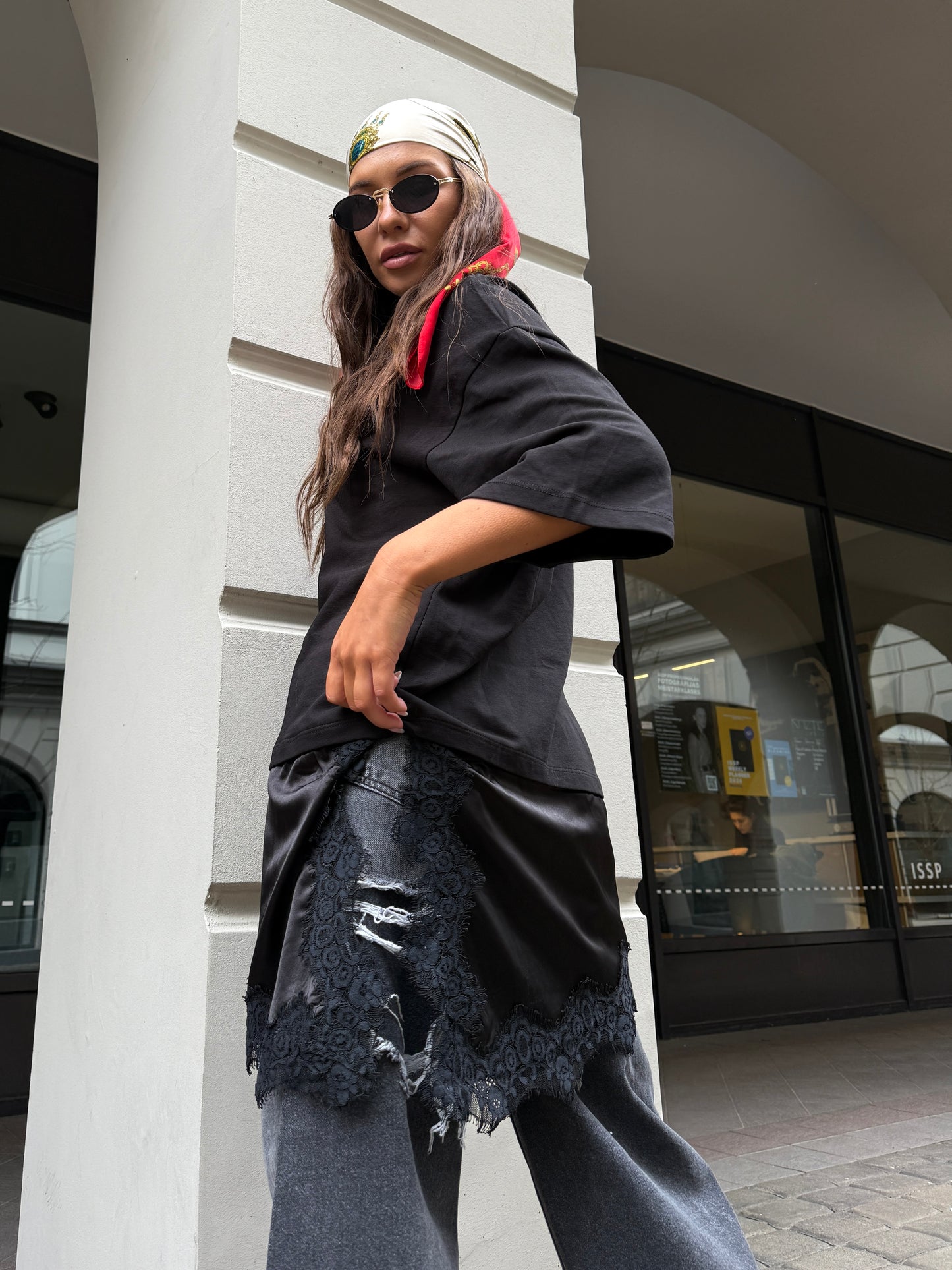 OVERSIZED T-SHIRT “Lace Layer”