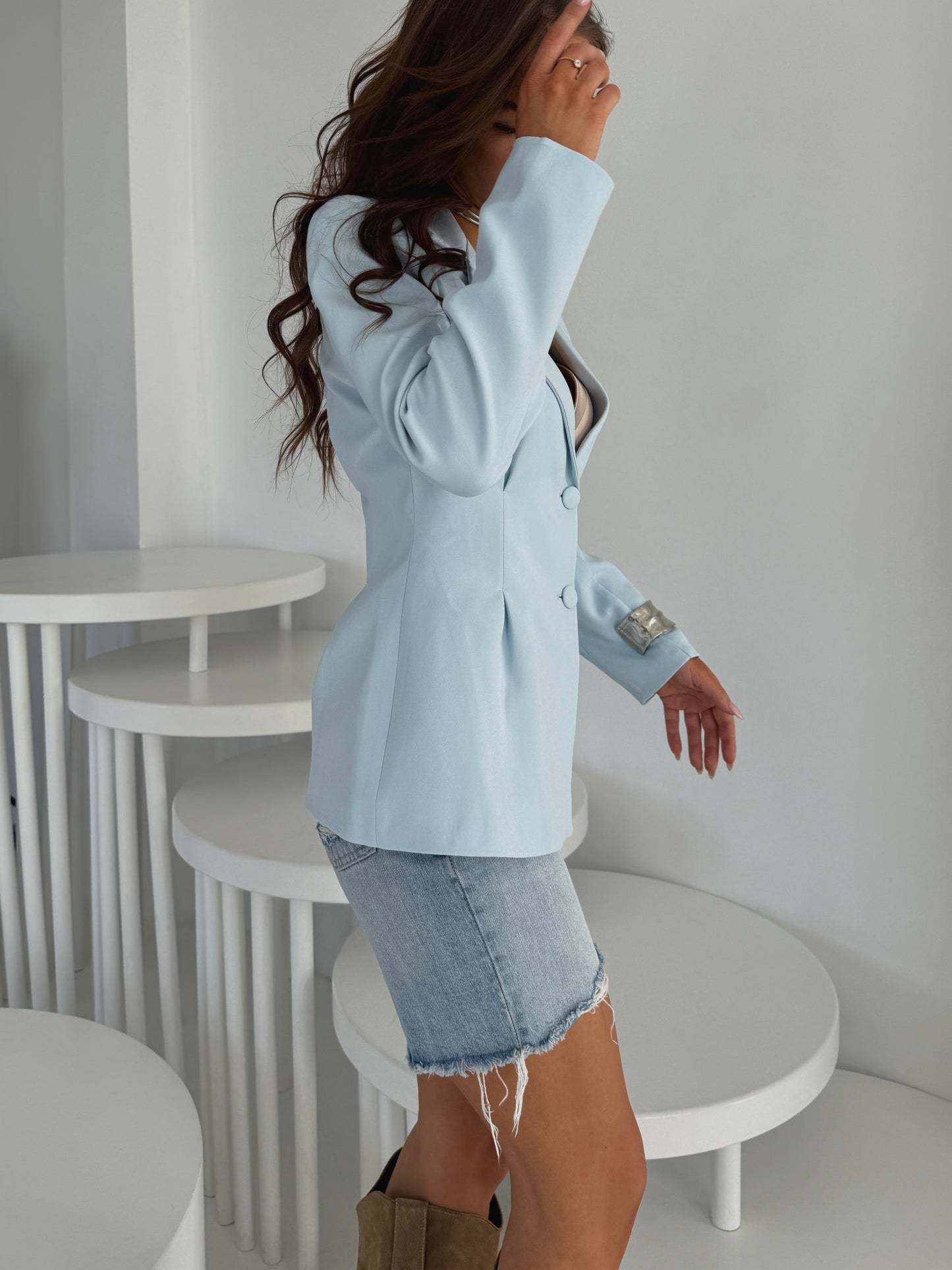 BABY BLUE BLAZER “Feminity”