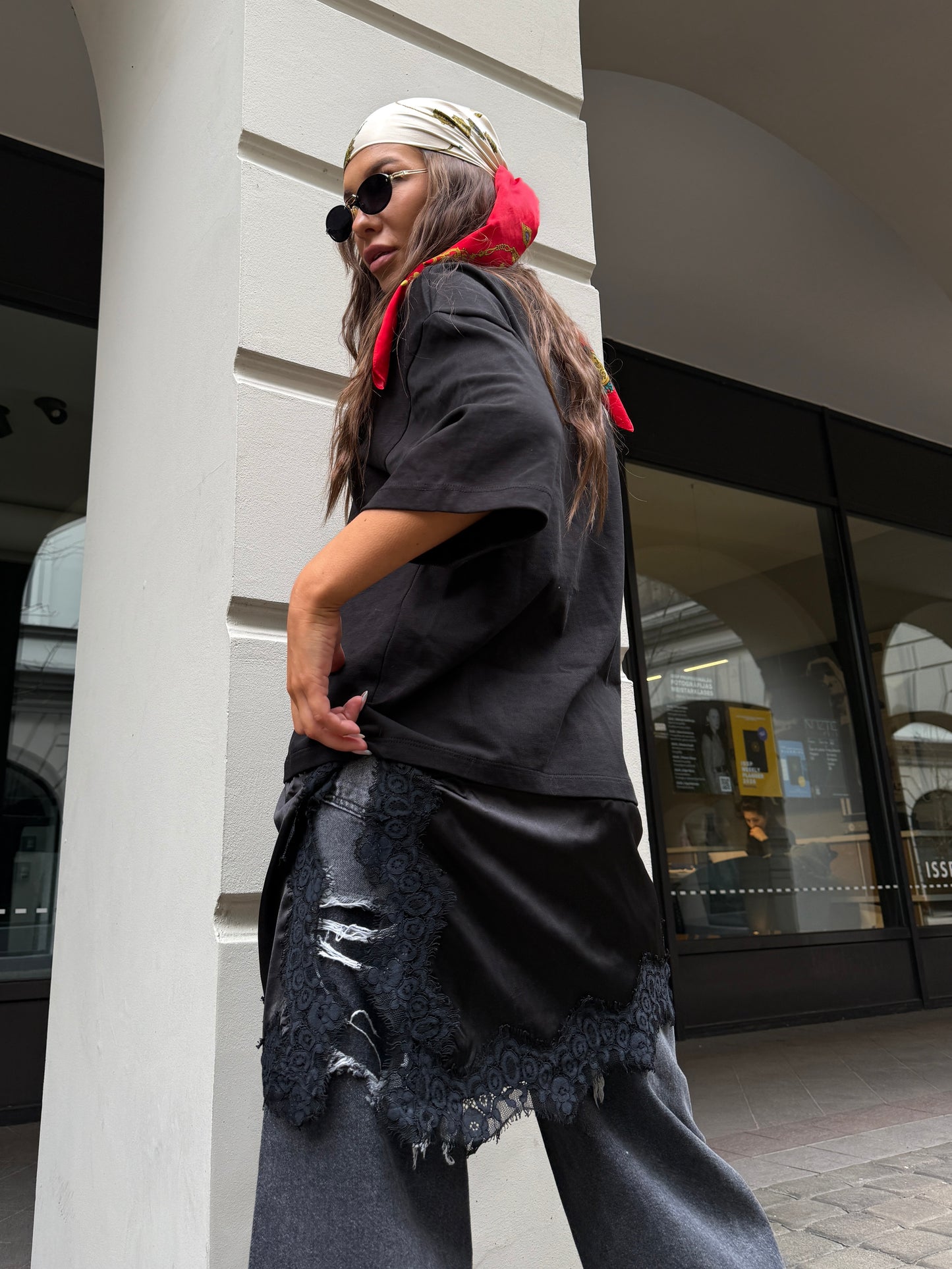 OVERSIZED T-SHIRT “Lace Layer”