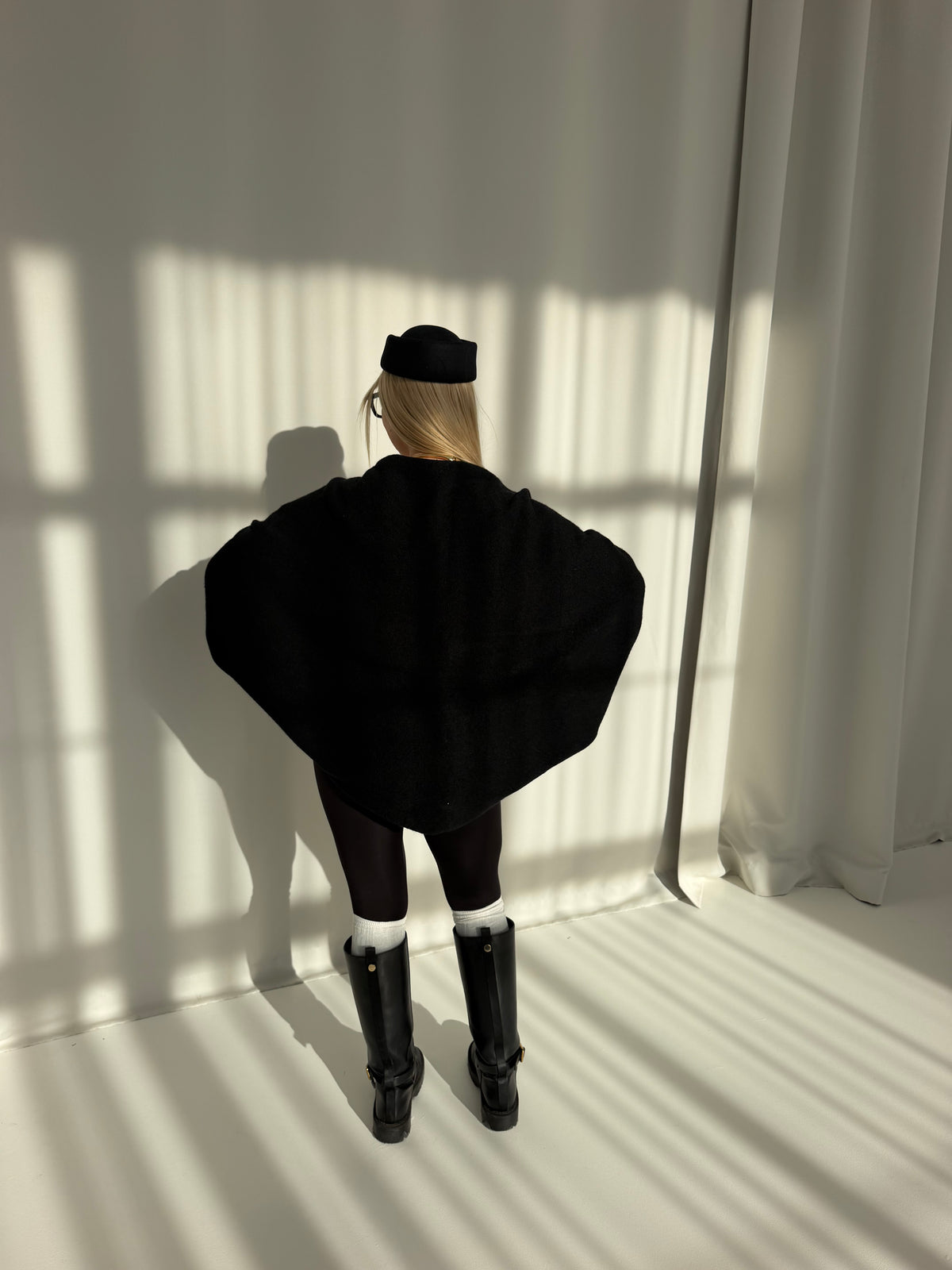 WOOL CARDIGAN “Short-Black”
